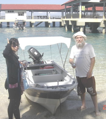 Ann and Dave getting ready for the boat trip